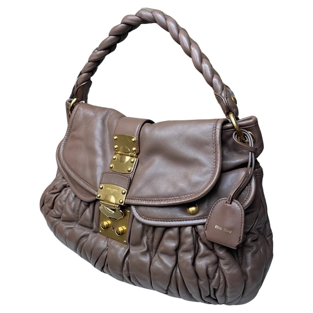 Miu Miu Coffer Matelass Hobo Taske